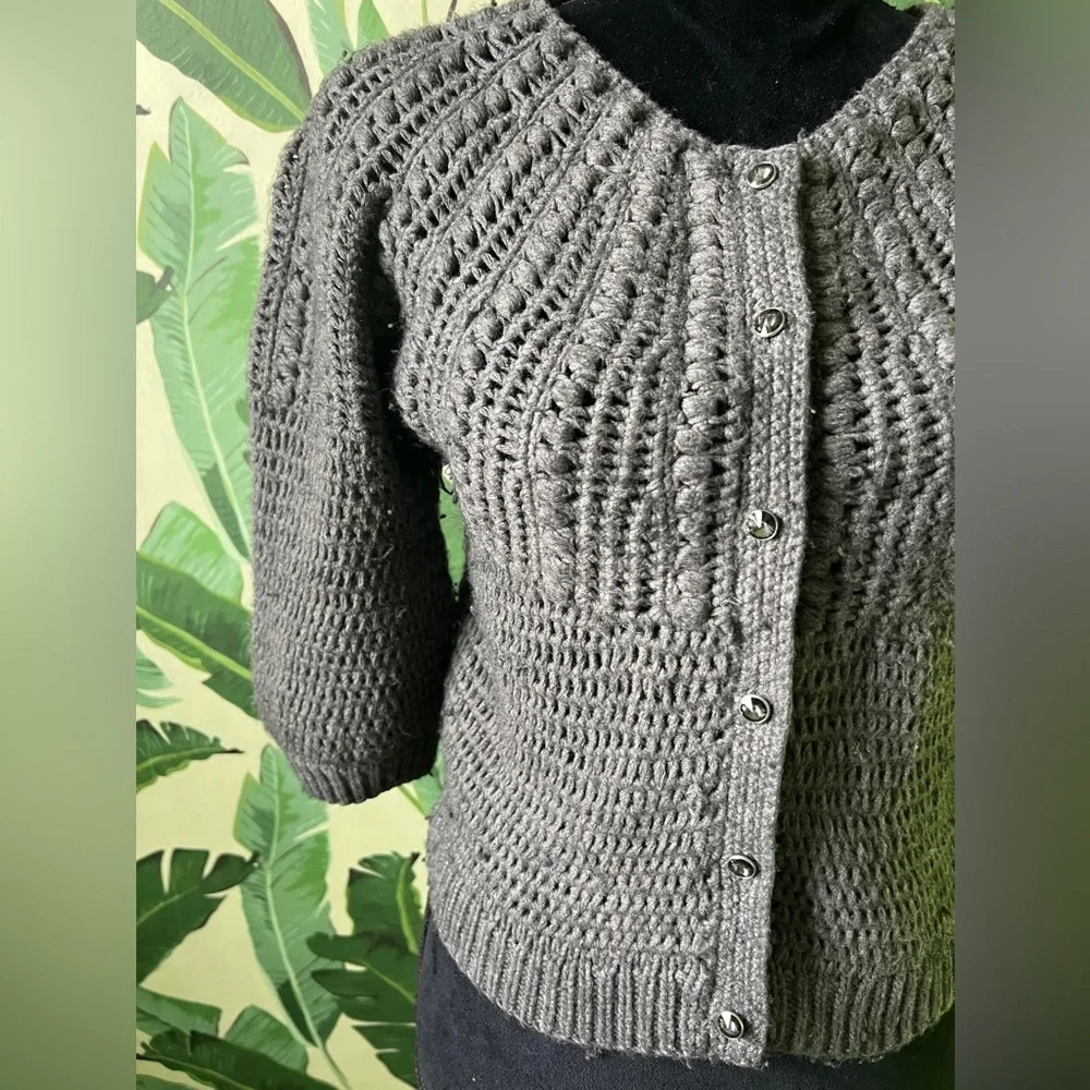 Ann‎ Taylor Womens charcoal gray Merino wool blend cardigan sweater XS